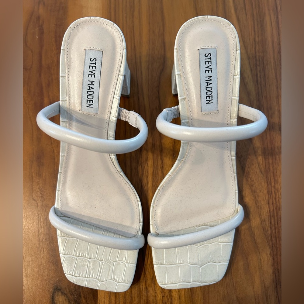 Steve Madden Lilah Sandals in Bone Croco (7.5) never been worn